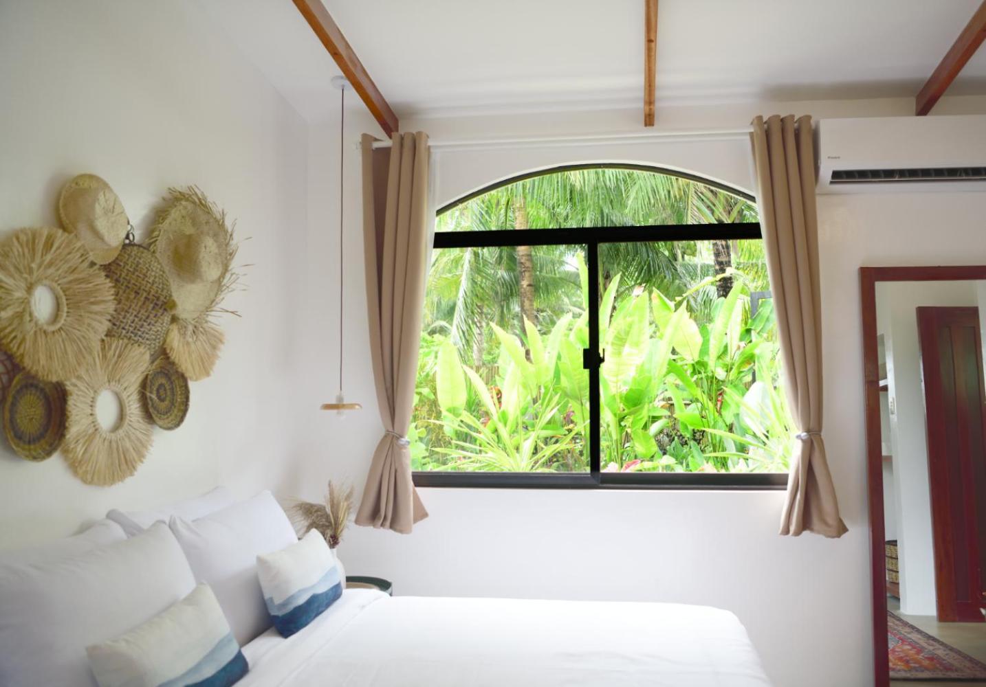 Villa Pura Vida Apartments Siargao Хенерал Луна Екстериор снимка